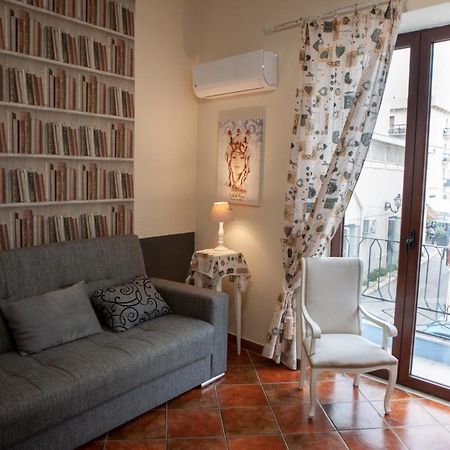 Casa Vacanze Terrasini Duomo Exterior photo
