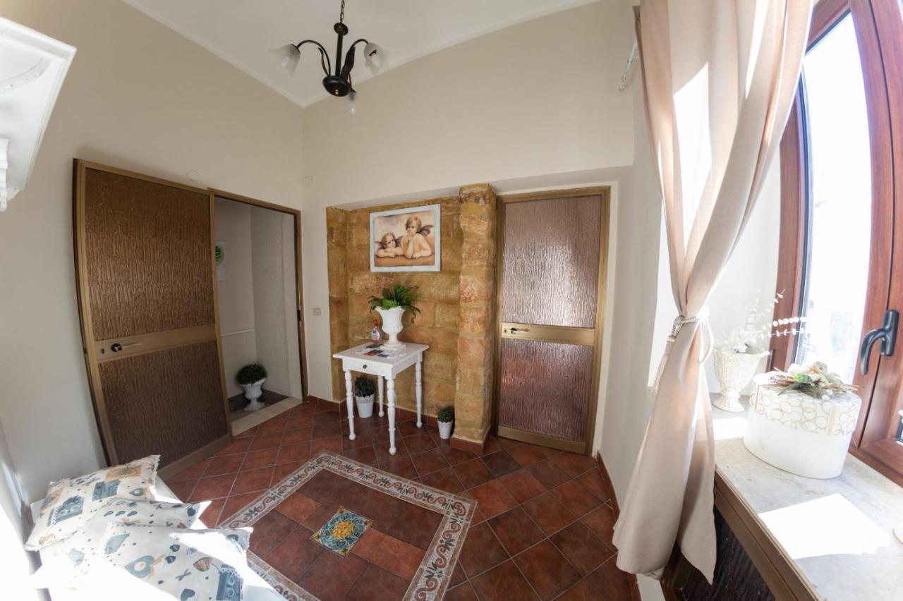 Casa Vacanze Terrasini Duomo Exterior photo